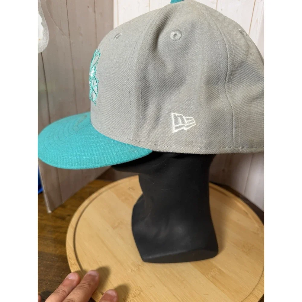 Charlotte Hornets Hat Cap Hardwood Classics New Era SnapBack 59Fifty Gray 7-3/4